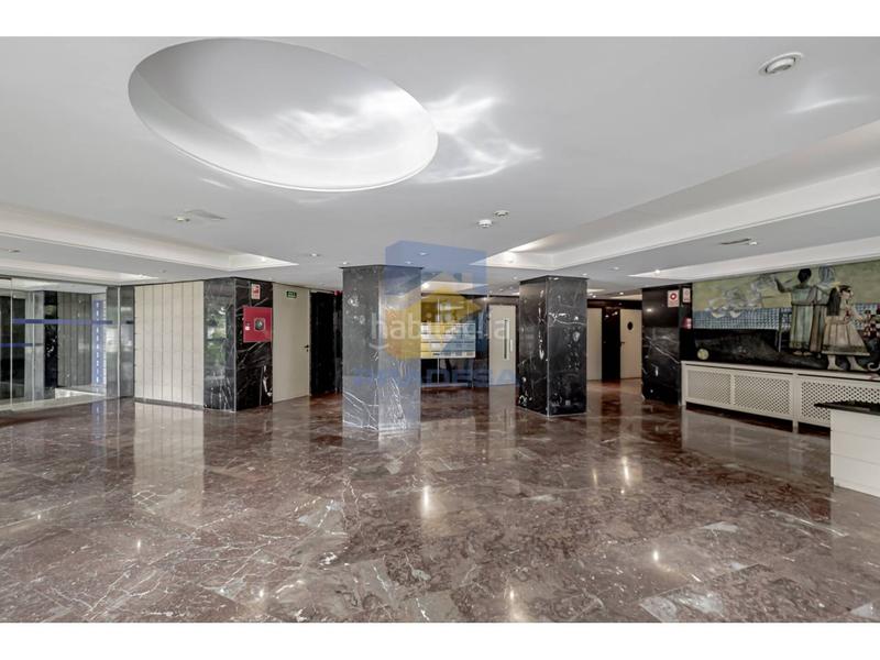 Foto 7c5d1335-c1e7-4e42-8b25-305bba18603e. Office space in Vallehermoso Madrid