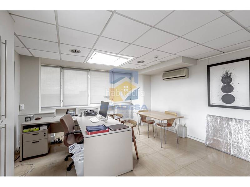 Foto 6c6937e0-982f-4291-be7d-1d9729407f81. Oficina ideal inversores !!! se vende planta de oficinas en el representativo edificio parque de las naciones en Madrid