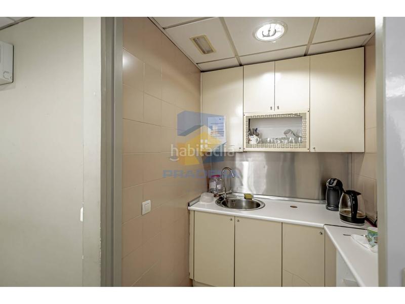 Foto 7efd755c-2948-40aa-8144-f2db63c2f747. Oficina ideal inversores !!! se vende planta de oficinas en el representativo edificio parque de las naciones en Madrid