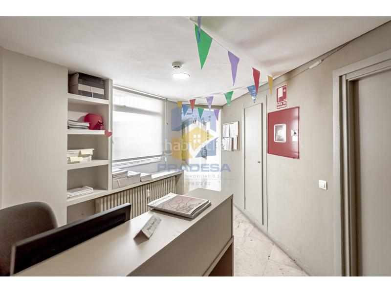 Foto a25fc807-d70e-474f-8972-01a51493b03a. Oficina ideal inversores !!! se vende planta de oficinas en el representativo edificio parque de las naciones en Madrid