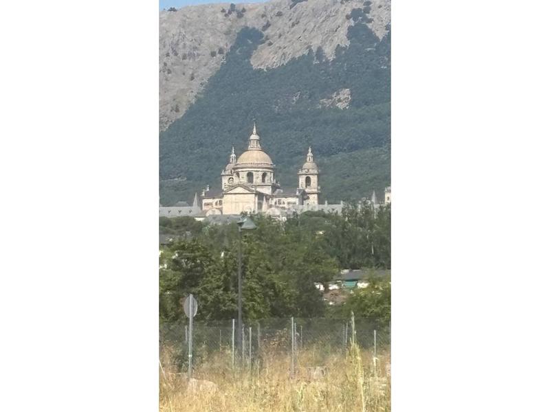 Foto d21449fa-fcb5-4395-a245-888824fc261d. Terrain résidentiel dans Centro-Manguilla Escorial (El)