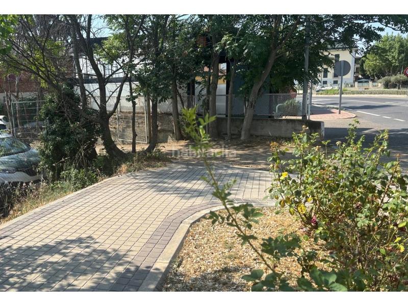Foto 65b5e098-1433-4de2-9f59-36f5aa2fddf3. Terreno residencial suelo terciario comercial de 1000 m2 centrico en zona transitada y facil acceso en Escorial (El)