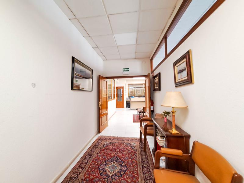 Foto 79b1bc2d-59b2-4e8b-9415-f0e06f2368d5. Büro in calle de albasanz 34 in Simancas Madrid