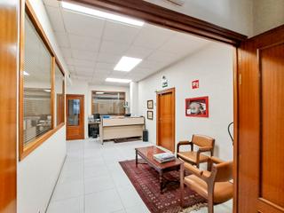 Bureau à Calle de albasanz 34. Oficina en polígono julián camarillo
