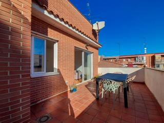 Miete Dachwohnung in Calle del río matarraña 1