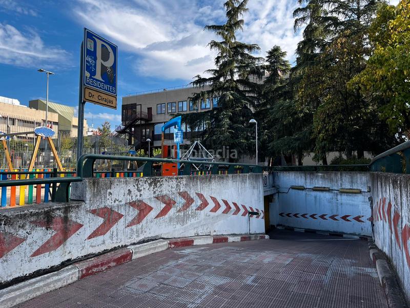 Foto 3c8e8eee-3deb-4db1-a40b-ec73333d506e. Aparcament cotxe a calle del doctor cirajas 3 a Pueblo Nuevo Madrid