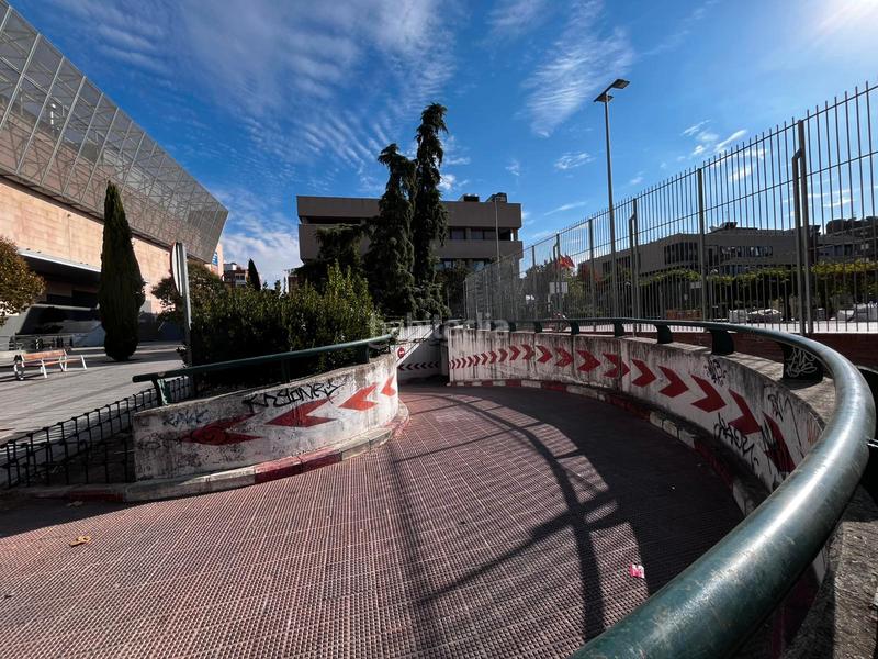 Foto 9bed25a8-d51b-4d28-b179-fa3c25b81a2c. Aparcament cotxe a calle del doctor cirajas 3 a Pueblo Nuevo Madrid