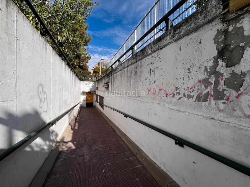 Foto b91209e8-fe6c-4f90-9b5b-785109fc035a. Aparcament cotxe a calle del doctor cirajas 3 a Pueblo Nuevo Madrid