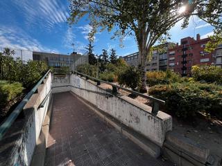 Aparcament cotxe en Calle del doctor cirajas 3. Cesin de derechos de uso plaza de garaje