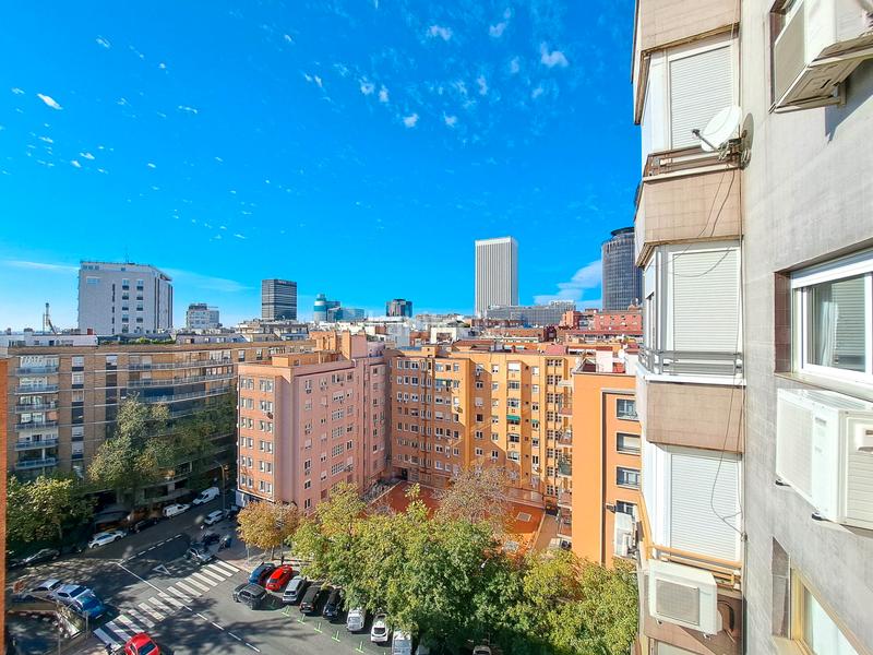 Foto ede8ff0d-025f-4d13-97a3-1ca75bbf8527. Appartamento con riscaldamento in El Viso Madrid