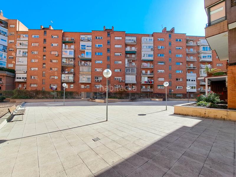 Foto e1387b9f-a742-4997-8030-8a4e5e0cdb37. Flat in calle de santo domingo de silos 4 in El Viso Madrid