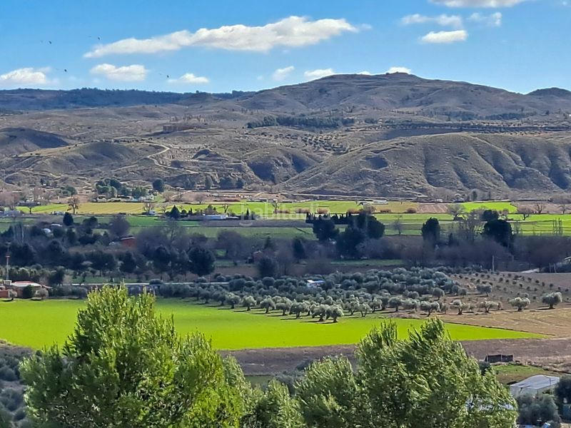 Foto 2aefb430-59eb-4aea-8d86-0bb73b57a763. Casa a urbanización valgrande 26 a Chinchón