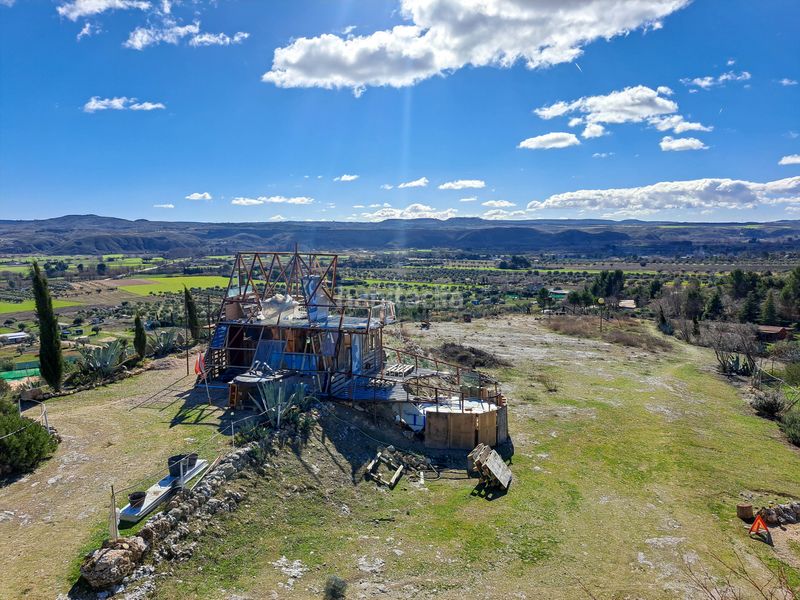 Foto 731bb9d6-3541-4bc4-997a-a48058d27efa. Casa a urbanización valgrande 26 a Chinchón