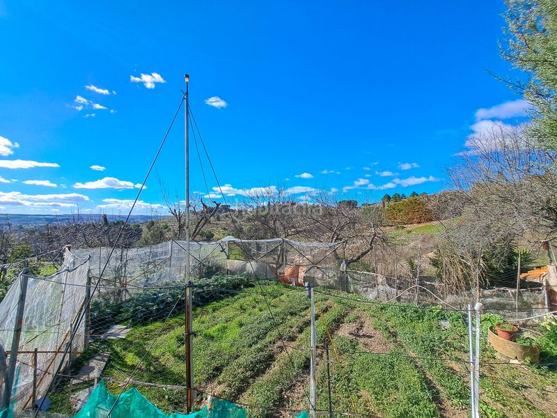 Foto b7f4a16f-92b6-41da-95a3-6b335014ebb9. Casa a urbanización valgrande 26 a Chinchón