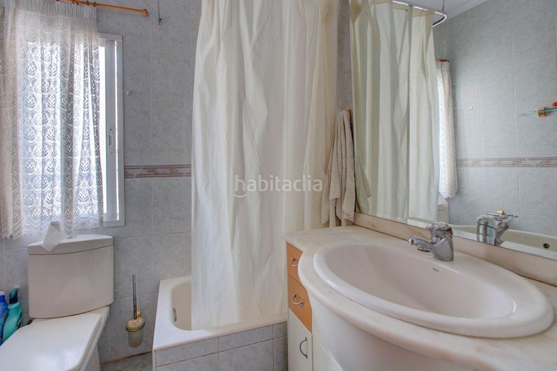 Foto 43ff7c74-94ee-4151-92c3-b74c1e9c454e. Piso en calle de sambara 87 metro Quintana en Quintana Madrid