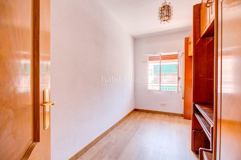 Foto ec77c083-e56b-4b68-b21b-c6875920a3d0. Piso en calle de sambara 87 metro Quintana en Quintana Madrid