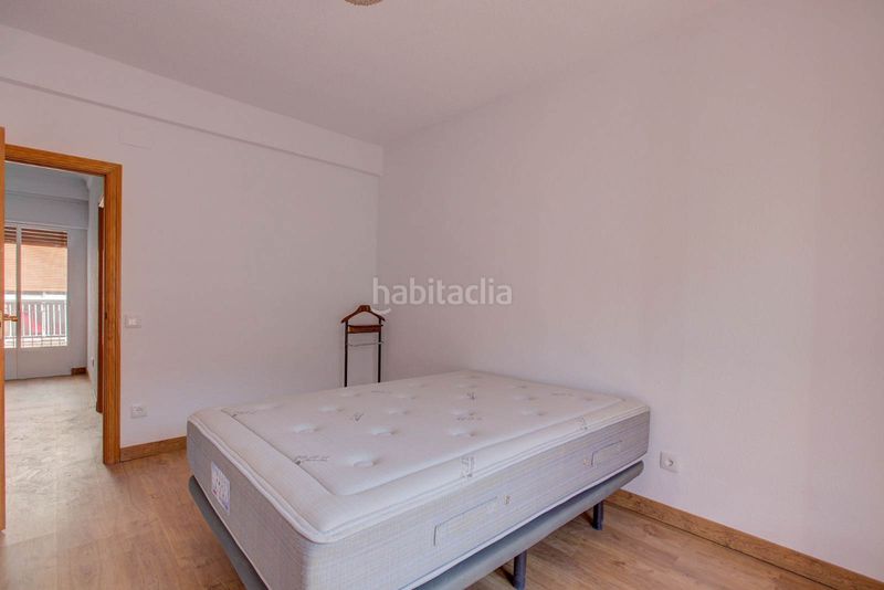 Foto f5c15366-9235-492d-bb35-21abf2cd1f8f. Piso en calle de sambara 87 metro Quintana en Quintana Madrid