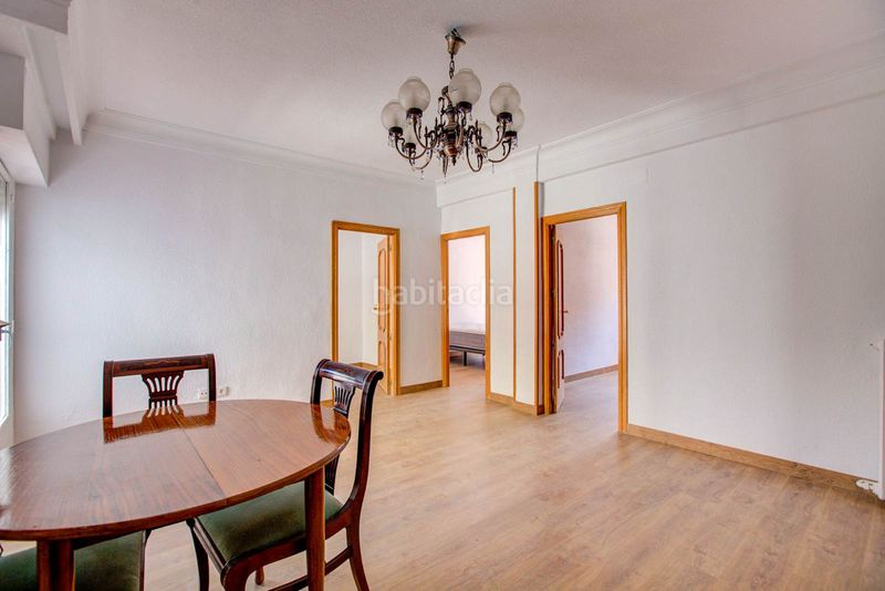 Foto fddbcb8e-dea3-4af2-b3ae-f6a3ea82da79. Piso en calle de sambara 87 metro Quintana en Quintana Madrid