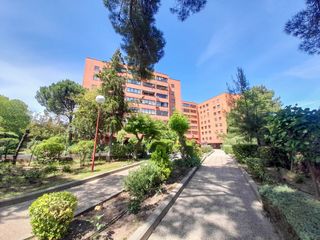 Rent Flat  Avenida del veinticinco de septiembre. Junto a la clínica universitaria de navarra