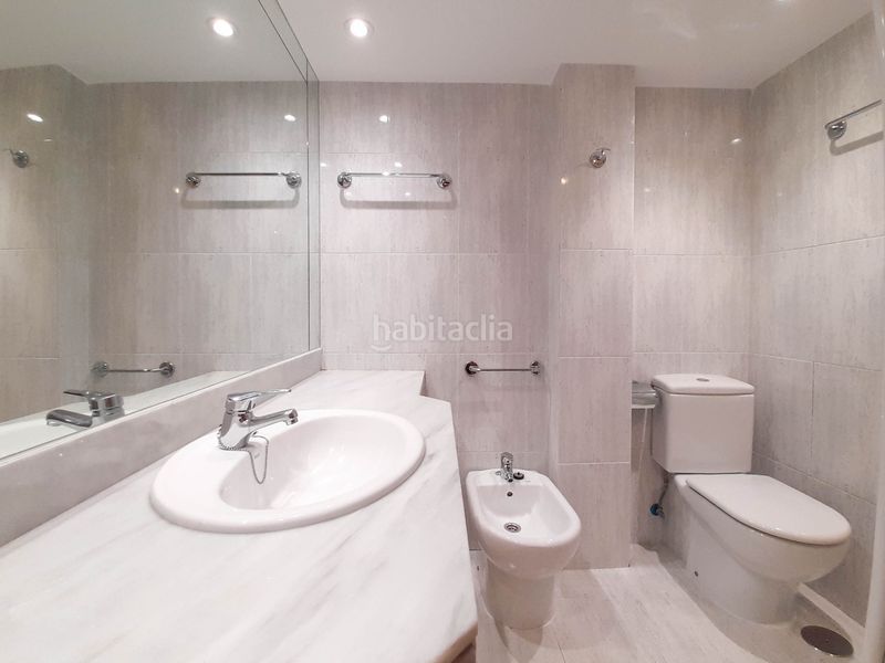 Foto 5b16e10c-8208-4ff1-a058-a52391afc18a. Rent flat with heating in Simancas Madrid