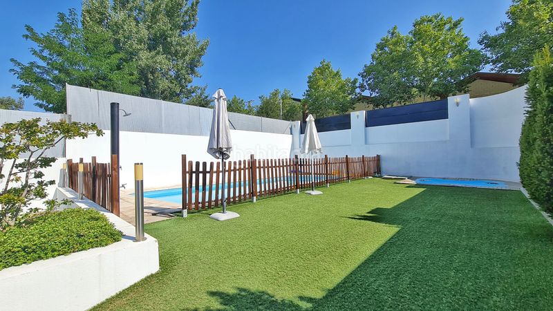 Foto 718b9792-42c8-4038-815a-a782a88e3646. Lloguer casa adossada amb xemeneia calefacció aparcament piscina a Torrelodones