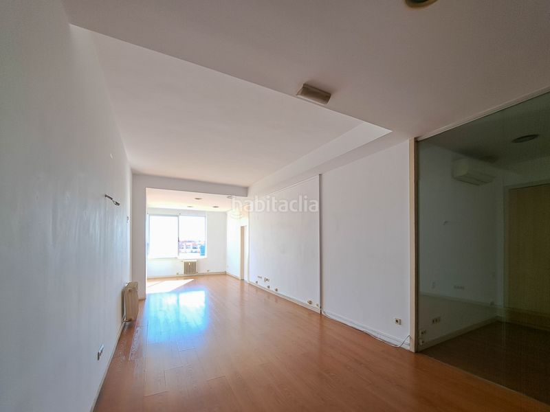 Foto 1c3e6dfb-4732-4738-9dd2-101a08cdbe74. Ufficio in calle de san romualdo 26 in Simancas Madrid