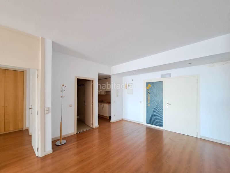 Foto a54417c7-042e-4935-97ad-3aa86e4563dd. Ufficio in calle de san romualdo 26 in Simancas Madrid