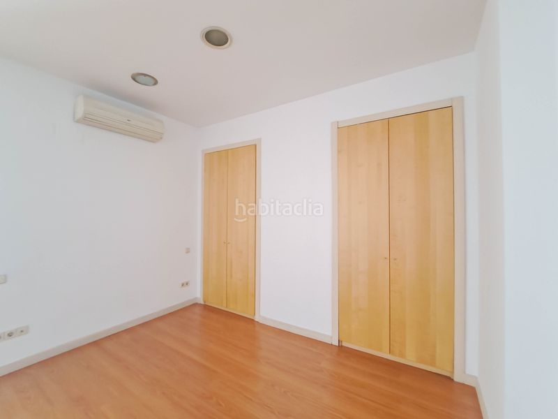 Foto f320ea22-6e8a-4334-af6b-24fa4a373eb4. Ufficio in calle de san romualdo 26 in Simancas Madrid