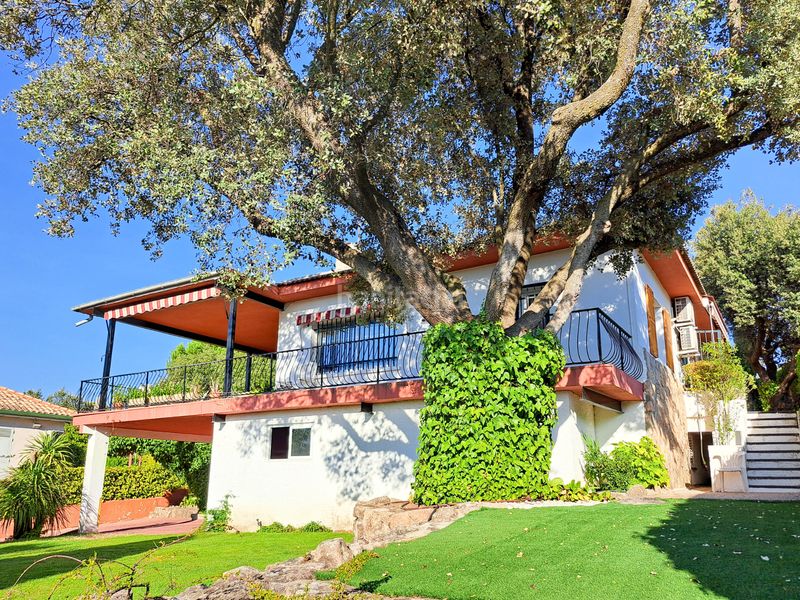 Foto 05221e58-ad27-4b91-8d7d-65738e0b86f9. Chalet en Colonia Torrelodones