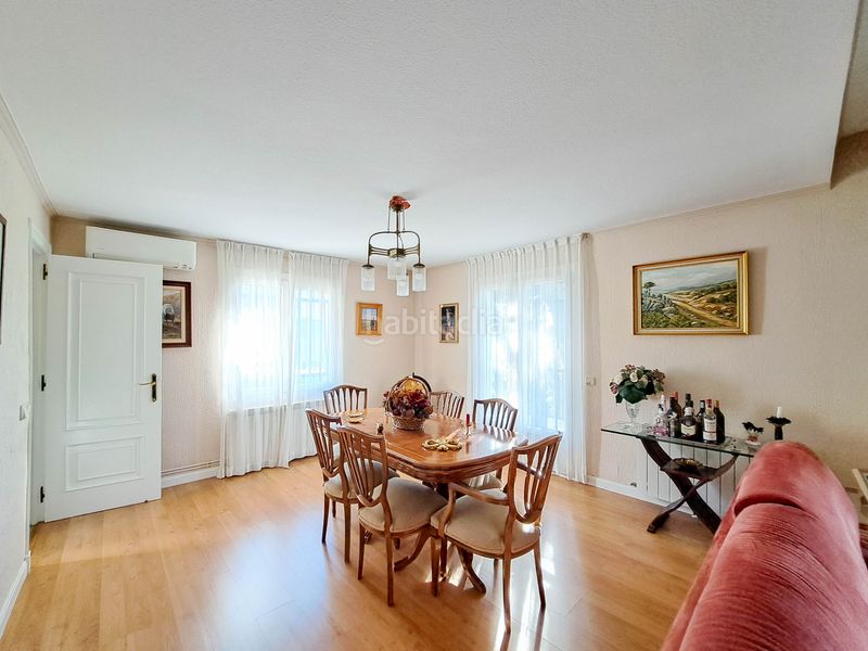 Foto efa70e79-5855-4200-bf6a-60b282d050a4. Chalet en Colonia Torrelodones