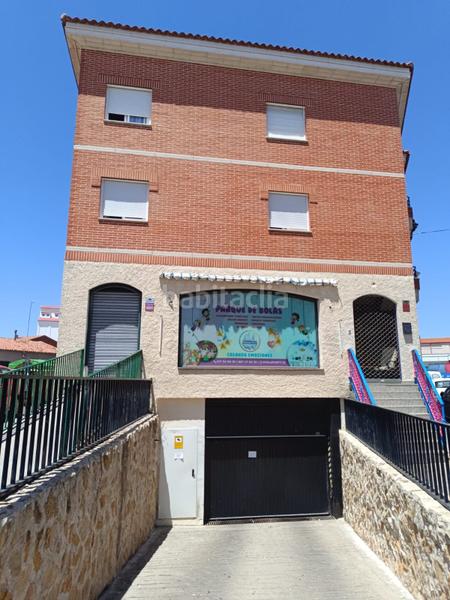 Foto 3ccac0a2-5dba-4d7d-9411-6c8e4aba1f18. Car parking in Yuncos