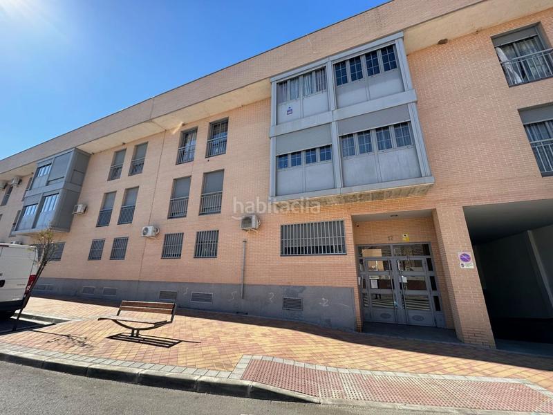 Foto 0be39885-0c2a-45e8-b091-47c234670ee2. Parking coche en Santa Olalla
