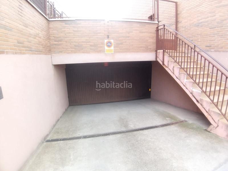 Foto 973b9c93-02d8-40bf-833f-5173f2b0b51b. Autoparkplatz in Casarrubios del Monte