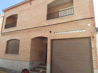 Maison jumele en Patrocinio-Nueva Talavera