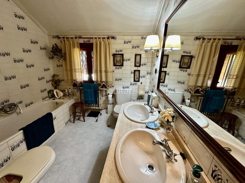 Foto fc89fd52-c8ee-49a5-b4bb-30bbc6d7945f. House in Las Lomas Boadilla del Monte