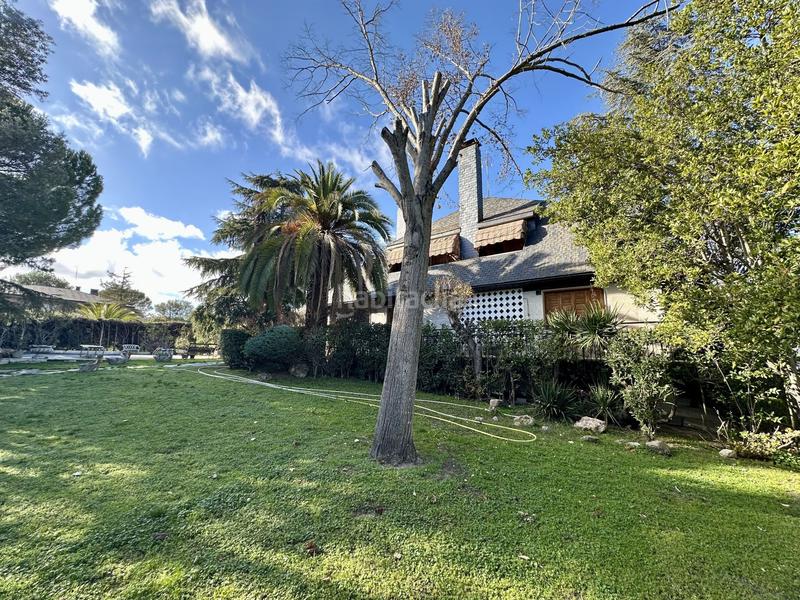 Foto fd79de98-0a19-4cd9-80b2-37db8085f798. House in Las Lomas Boadilla del Monte