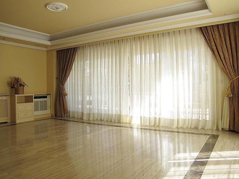 Foto d2ac9bed-3fcb-4da6-bdbb-2adf5810d391. Alquiler chalet en Valdecabañas Boadilla del Monte