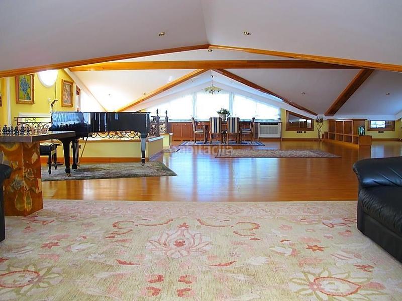 Foto 7fe9b633-7d58-4d9c-a781-4b3d96363346. Rent chalet in Valdecabañas Boadilla del Monte