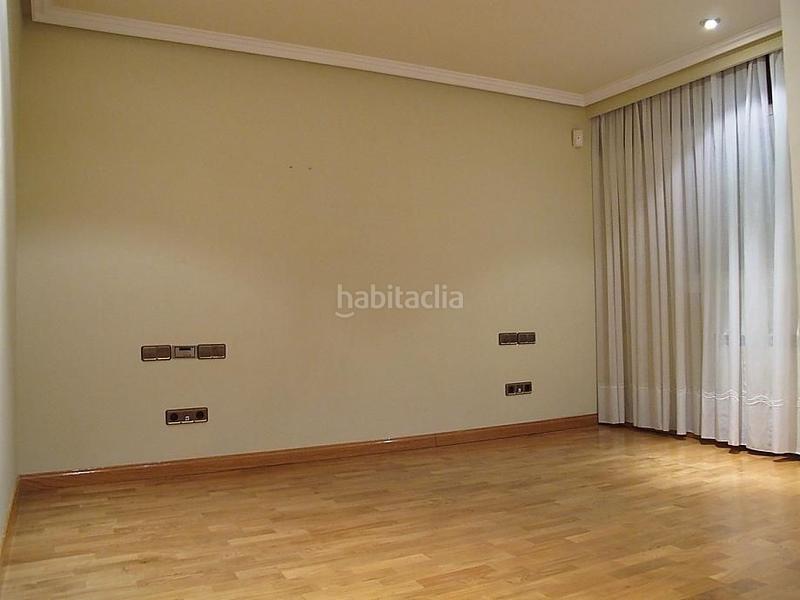 Foto 54a295d6-4b88-461f-878b-c1a9f3b2c60d. Affitto chalet in Valdecabañas Boadilla del Monte