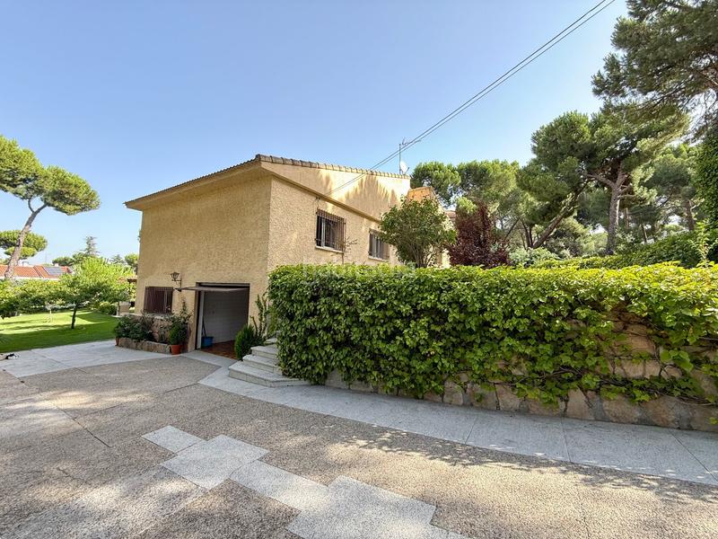 Foto 87296a6b-152a-4a1f-ba6d-f59aa2f1809c. Haus mit pool in Valdepastores-Las Encinas Boadilla del Monte