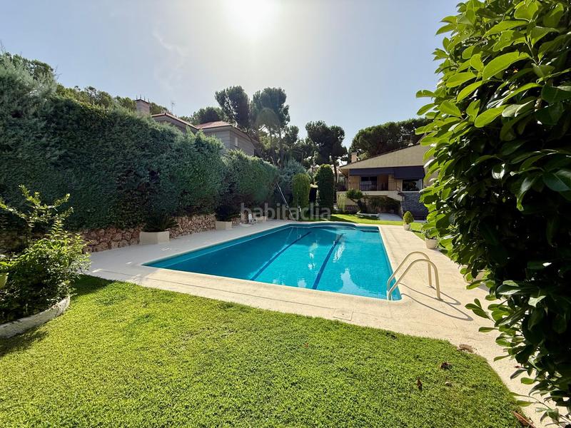 Foto 44e8854b-113b-46e6-b442-1146c47fd69d. Maison avec piscine dans Valdepastores-Las Encinas Boadilla del Monte