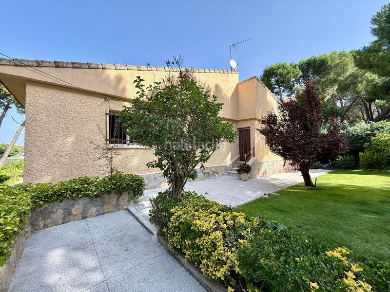 Foto cec6d93b-2f4c-4eaf-860c-b45263851f80. Maison avec piscine dans Valdepastores-Las Encinas Boadilla del Monte