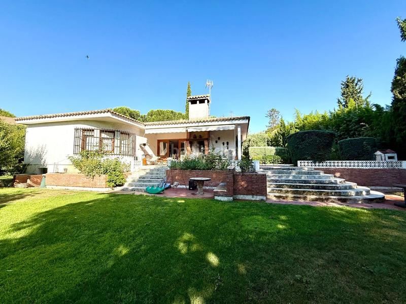 Foto 181ef573-60a7-4fdb-bd58-ed27cfdc95f5. House in Bonanza Boadilla del Monte