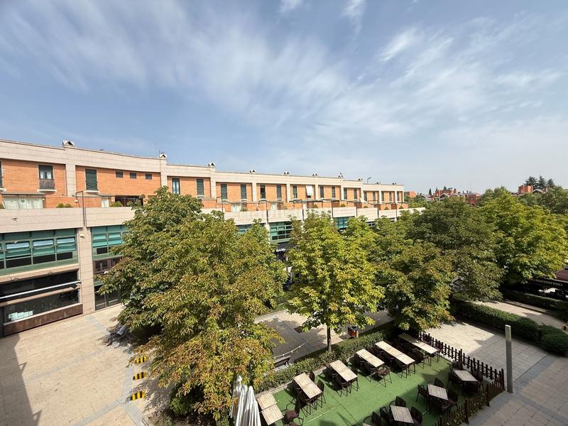 Foto 121412b7-4177-4808-a780-67a8973024ef. Duplex con piscina in Avenida Europa Pozuelo de Alarcón