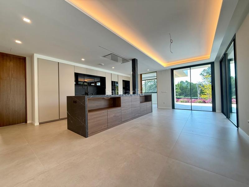 Foto 77fc595f-58be-4bbc-8518-1093b4660aad. Chalet en Las Lomas Boadilla del Monte