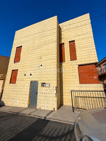 Foto 3de2e397-ca8b-4481-bf7b-bced7b04d80f. Edifici a Esquivias