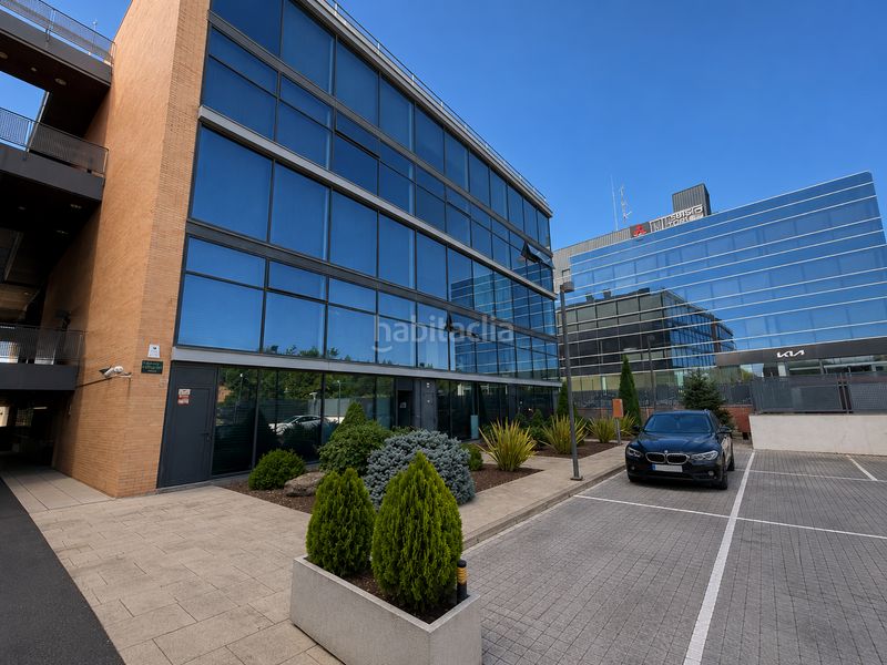 Foto ead1a357-5e4e-4e3b-a92e-ee5f926e2727. Dúplex a Zona Industrial Alcobendas
