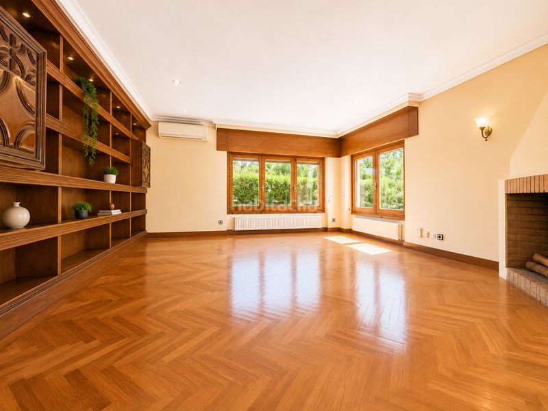 Foto b07a98fb-4b2b-4e1b-aea7-34c87e573e09. Chalet en Urbanización Este-Montepríncipe Boadilla del Monte