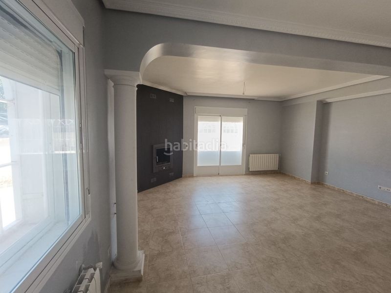 Foto ea731708-5cf0-4257-ad31-bfe691a61bee. Casa a Barcience