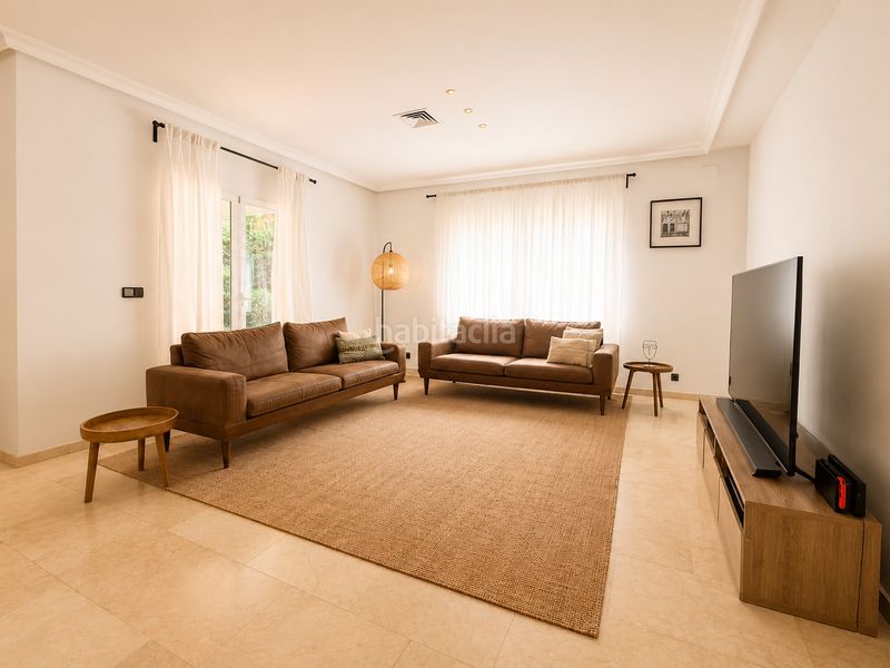 Foto 7a8b0d81-5855-4a93-869a-a489a8c288a3. Casa amb calefacció a Las Lomas Boadilla del Monte